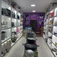 لوگوی فروشگاه خانه و آشپزخانه مقدم